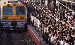 Bombay High Court Flags 'Alarming' Local Train Deaths, Suggests Automatic Doors for Mumbai Locals